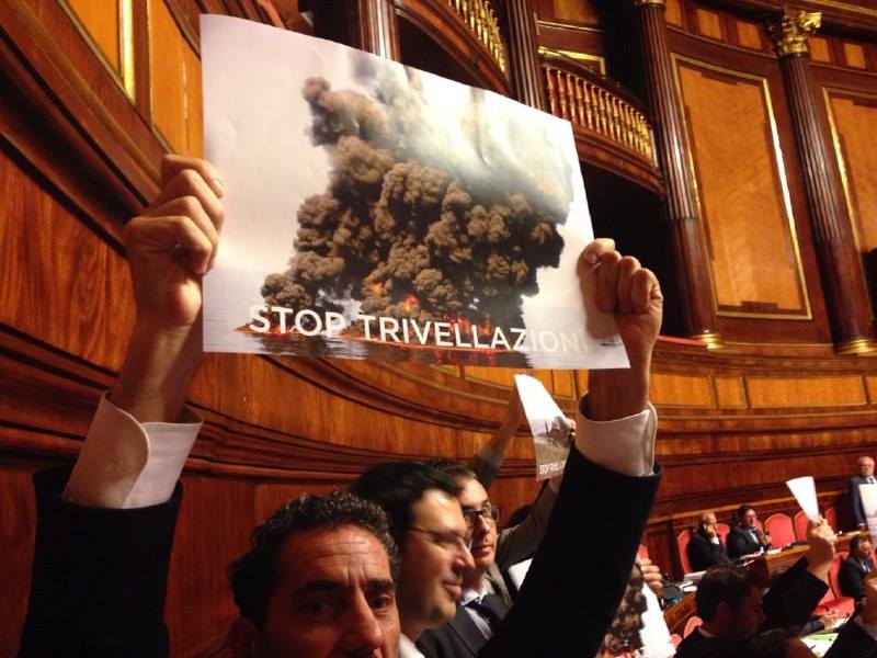 988823_387026351453750_8654174092473957586_n